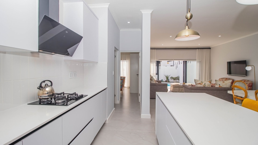4 Bedroom Property for Sale in Sandown Western Cape